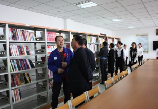 生活區(qū)-圖書(shū)室