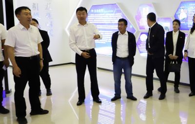 市審計局局長王寶山一行到寶泰隆參觀調研